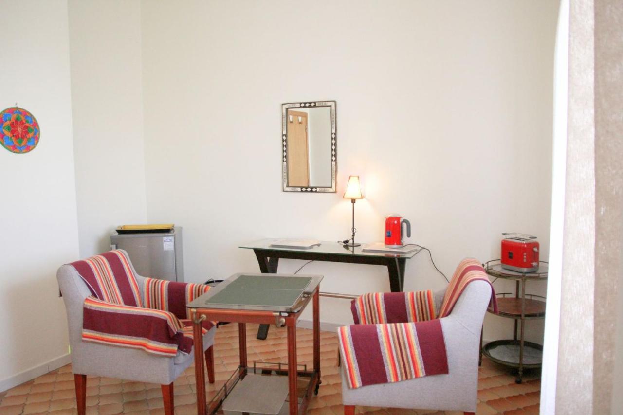Angela Guest House Lagos Exterior foto